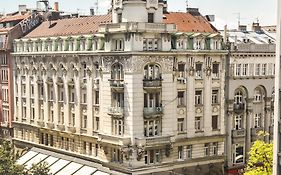 Republic Square Luxury Suites